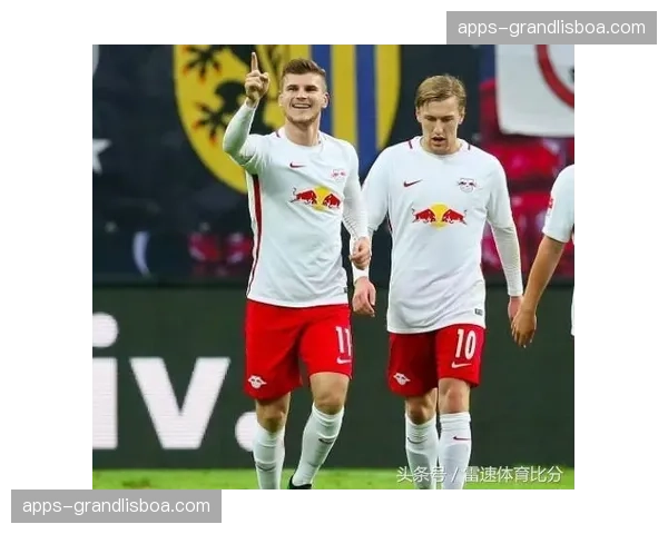 维拉欧战经验逐渐积累 双线作战体能分配合理